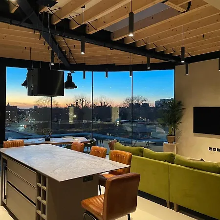 Penthouse In Fulham West Kensington 3 Bedrooms